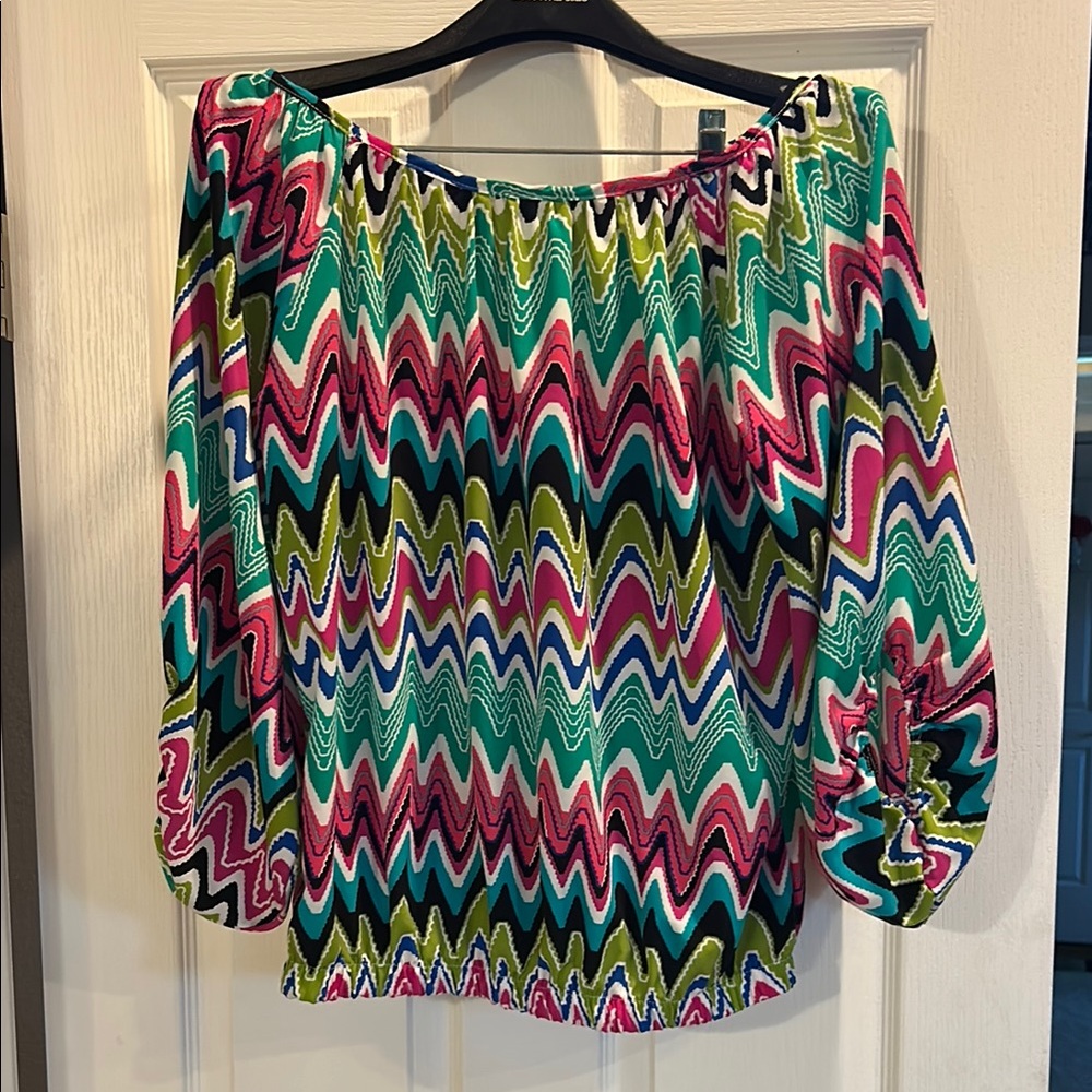 Vibrant Zigzag Women's Blouse